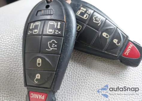 2010 Dodge Grand Caravan Sxt z USA, uszkodzony, nr VIN 2D4RN5DX1AR123443